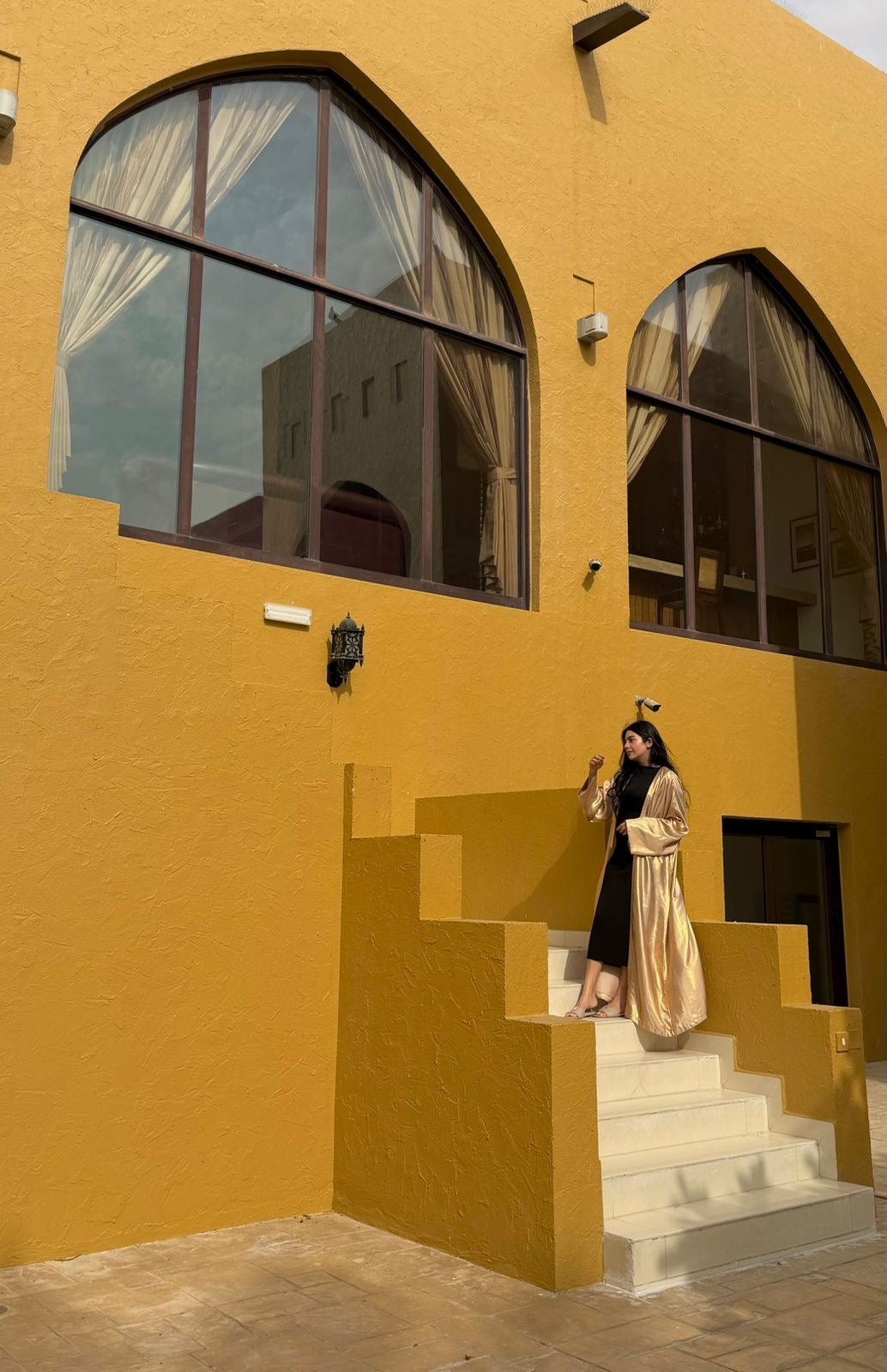 Champagne - open abaya + staller